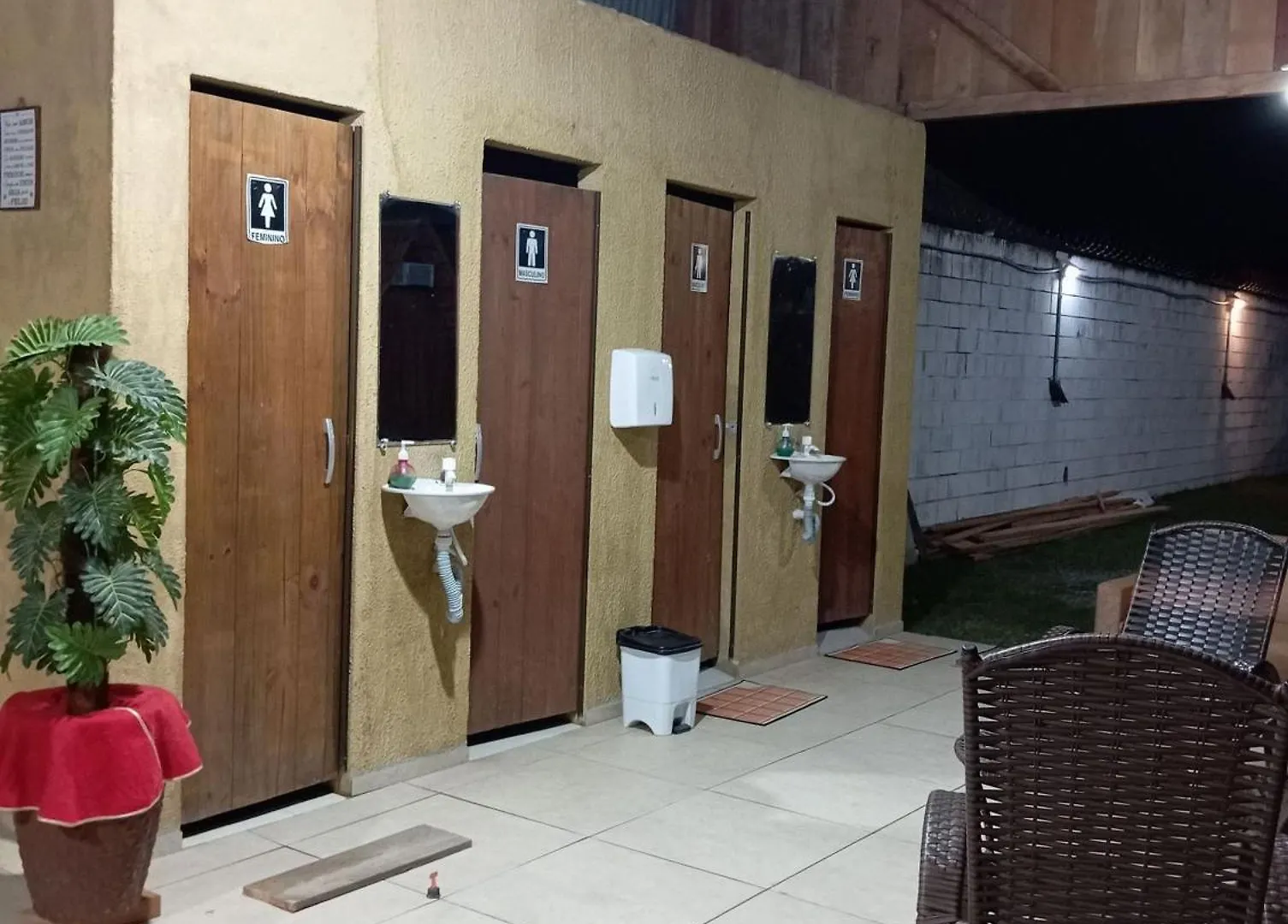 Cabana Com Ar Condicionado E Area De Cozinha E Banheiro Compartilhado A 10 Minutos Do Parque Beto Carrero 페냐 0*,